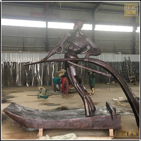 上海人物雕塑生产厂家