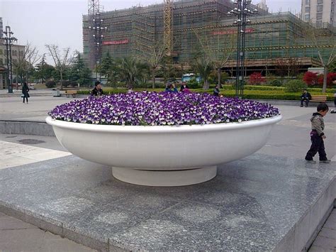 上海公司玻璃钢花盆