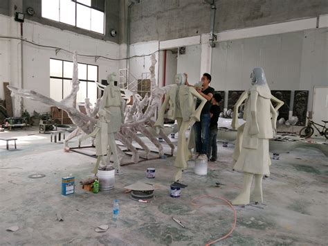 上海大型玻璃钢雕塑定制工厂