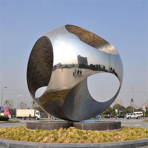 上海本地不锈钢雕塑产品介绍
