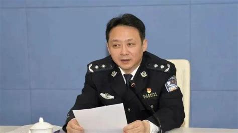 上海长宁区公安副局长黄辉