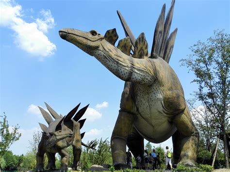 世界上第一只恐龙怎么来的