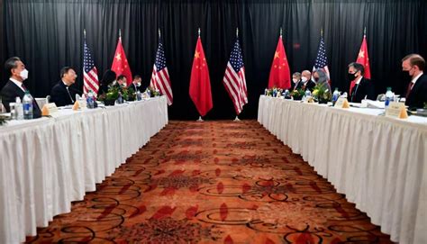 中国外交官与美国会谈油管评论