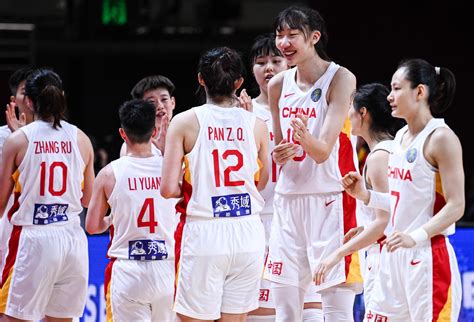 中国女子篮球队员高清图片