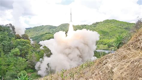中国导弹穿越台岛了吗