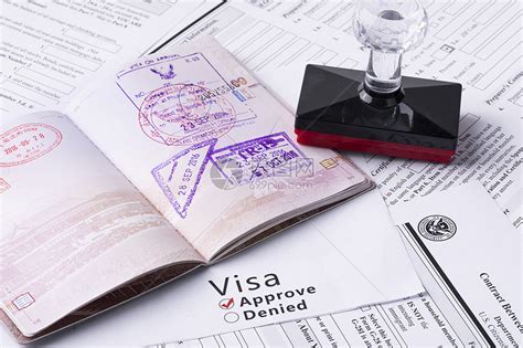 中年人办理出国留学证