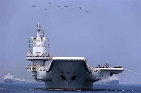 中方回应白宫派舰机穿越台海