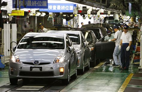 丰田停产半数生产线
