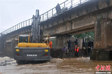 丹河桥洪水视频