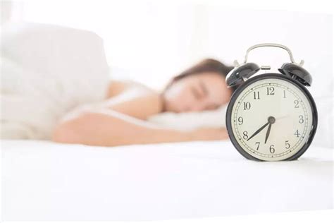 为什么最佳睡眠时间是八个小时
