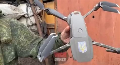 乌军无人机空袭俄军机场