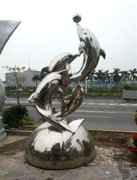 云南不锈钢雕塑设计市场报价