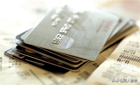 什么条件才能在新加坡办银行卡
