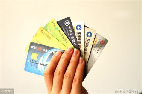 企业发工资必须通过银行卡吗