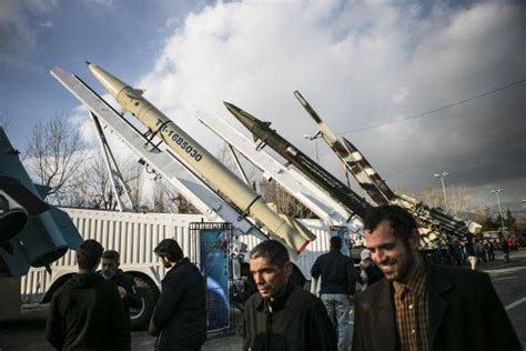 伊朗发射16枚导弹