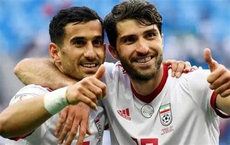 伊朗男子庆祝世界杯伊朗输球