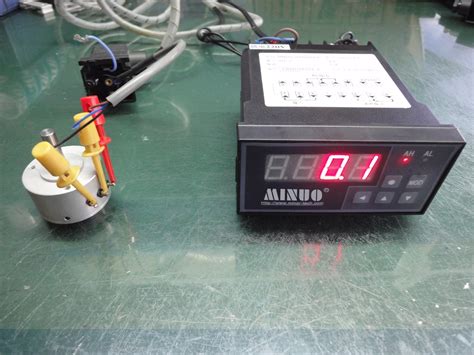 位移传感器适合测量什么信号