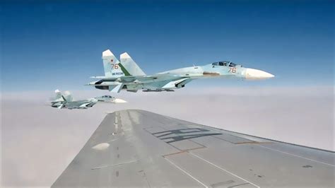 俄战机在黑海上空拦截美巡逻机