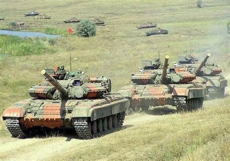 俄罗斯向乌克兰提供坦克