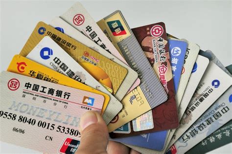 信用卡逾期会扣除关联的银行卡吗