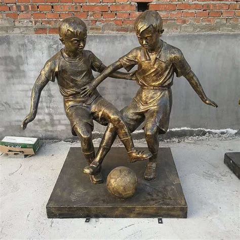 儿童卡通足球雕塑