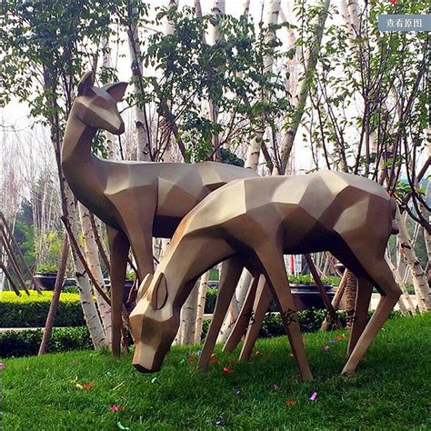 公园创意玻璃钢动物雕塑