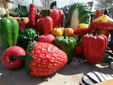 创意蔬菜雕塑价格