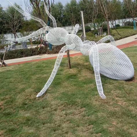 北京不锈钢蚂蚁雕塑价格