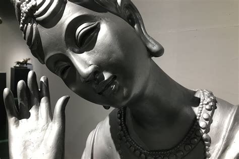 北京佛像不锈钢雕塑销售厂家