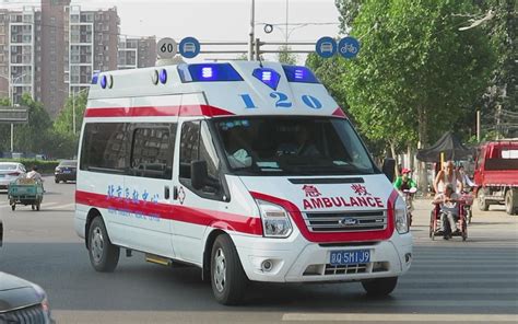 北京急救车出警视频