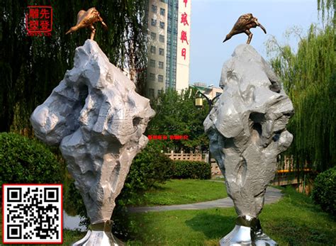 南京小型玻璃钢雕塑服务介绍