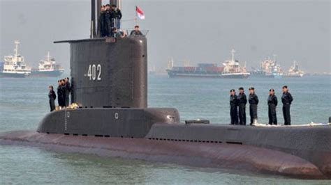 印尼联合搜寻队发现失联潜艇线索