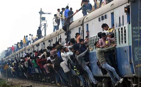 印度人赶火车视频