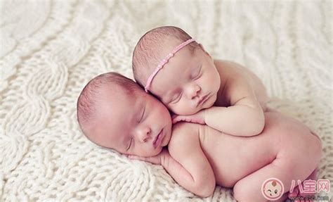 双胞胎小宝宝怎么起名字