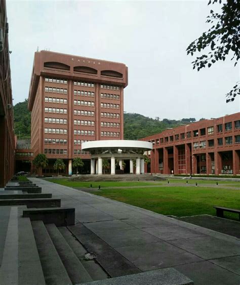 台湾中山大学哪年办的