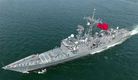 台湾海军3900吨护卫舰