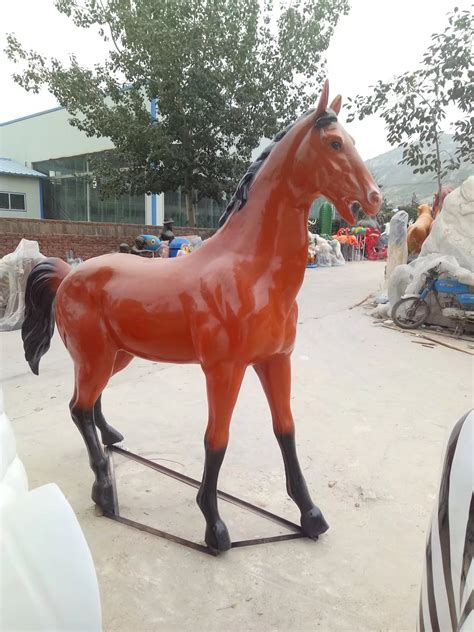 吉林玻璃钢动物马雕塑