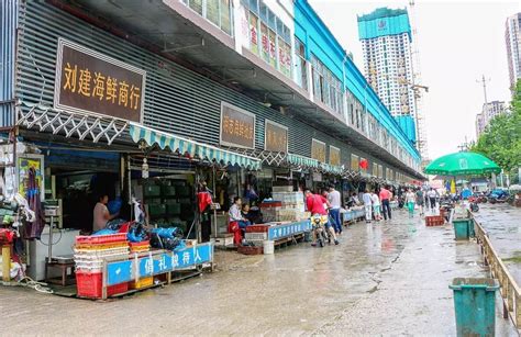 唐海海鲜市场