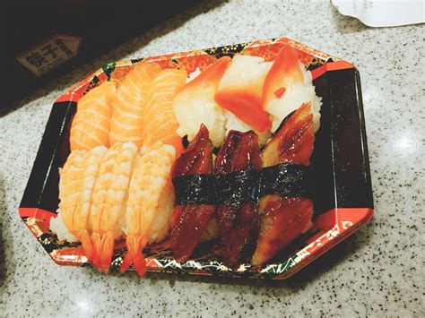 回转寿司怎么吃