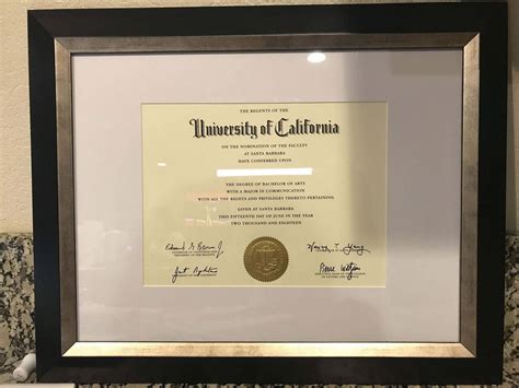 在美国大学毕业证书图片