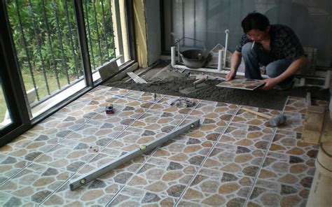 地面铺贴瓷砖施工方案
