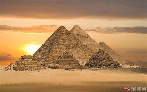 埃及祖孙三代金字塔