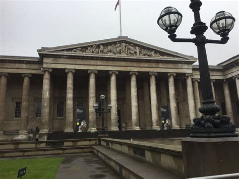 大英博物馆是第一座免费开放