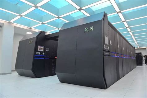 天河二号巨型计算机