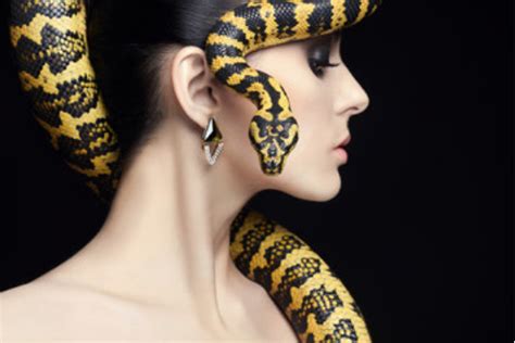 女人梦见蛇是什么兆头