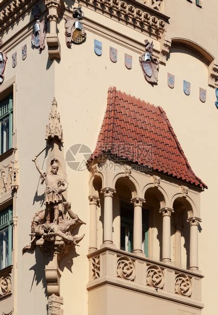 布拉格市中心雕塑效果图
