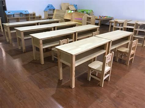 幼儿园桌子摆15人