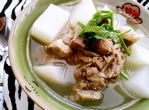 广东煲羊肉汤放什么材料