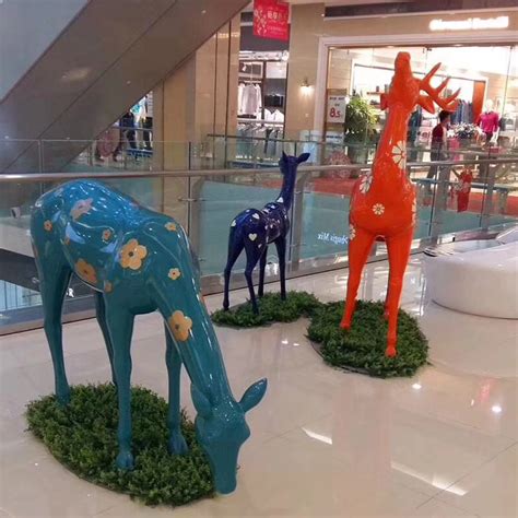 广东自发光动物玻璃钢雕塑摆件