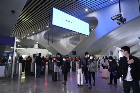 广州南站滞留旅客客流量